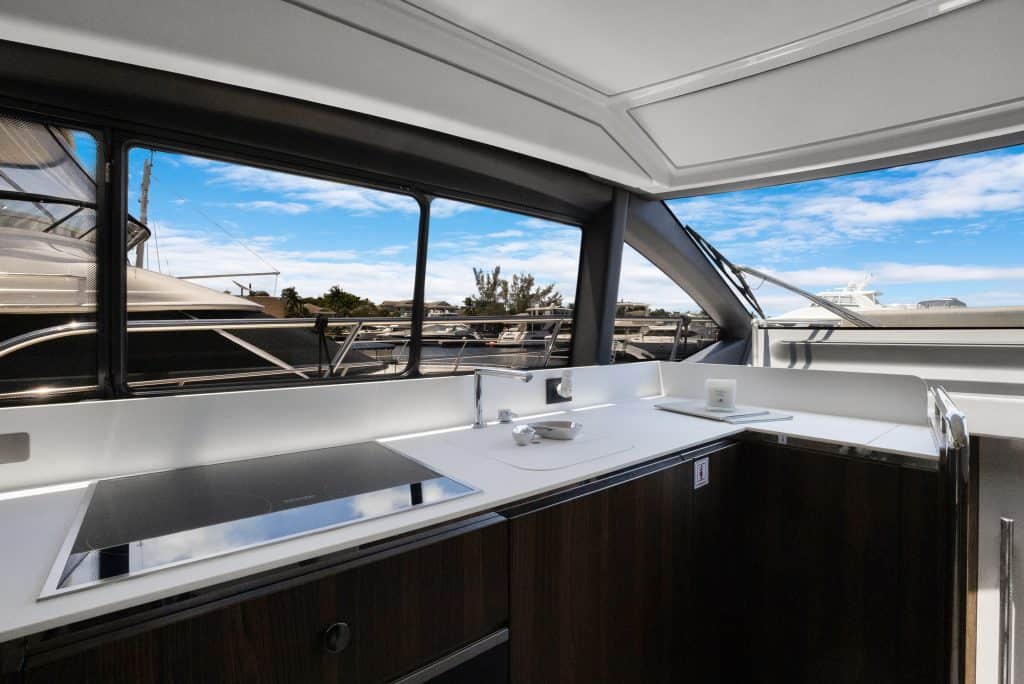 AccuTour_Azimut 502019 Flybridge-020