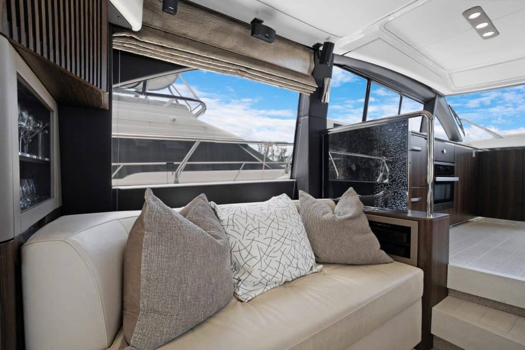 AccuTour_Azimut 502019 Flybridge-029