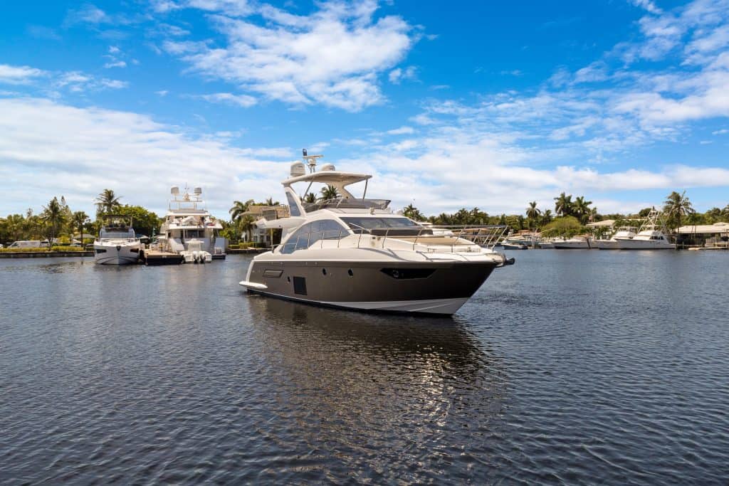 AccuTour_Azimut 502019 Flybridge-058