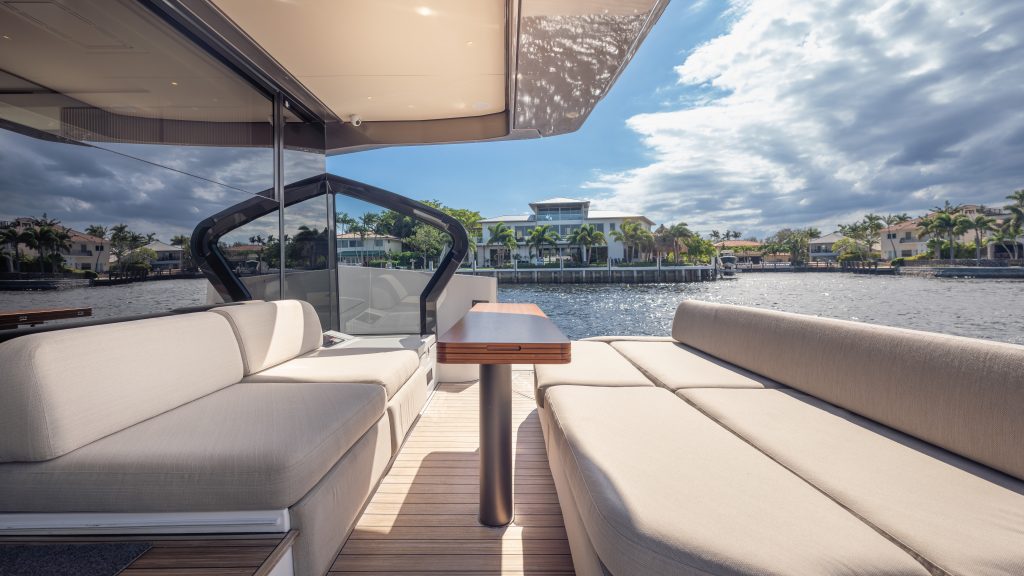 Azimut-Benetti-Americas-Listing-on-YachtWay-32