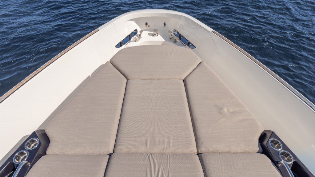 Azimut-Benetti-Americas-Listing-on-YachtWay-37