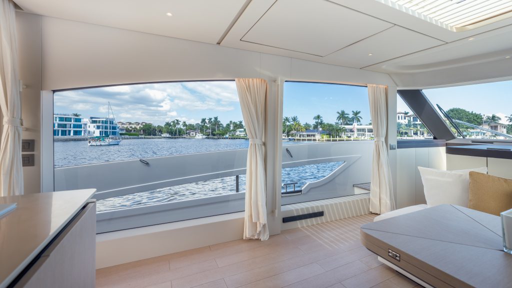 Azimut-Benetti-Americas-Listing-on-YachtWay-47