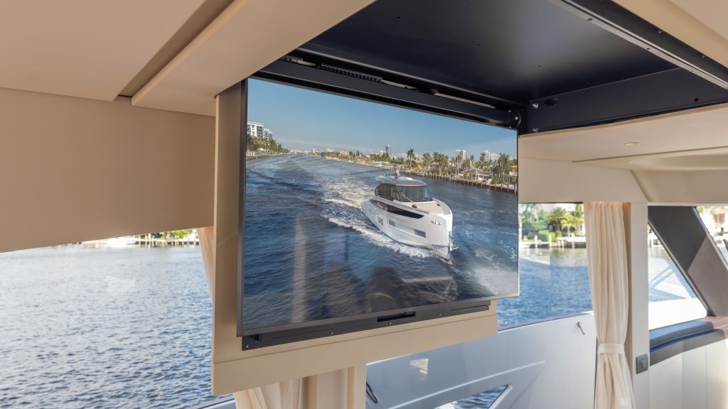 Azimut-Benetti-Americas-Listing-on-YachtWay-54