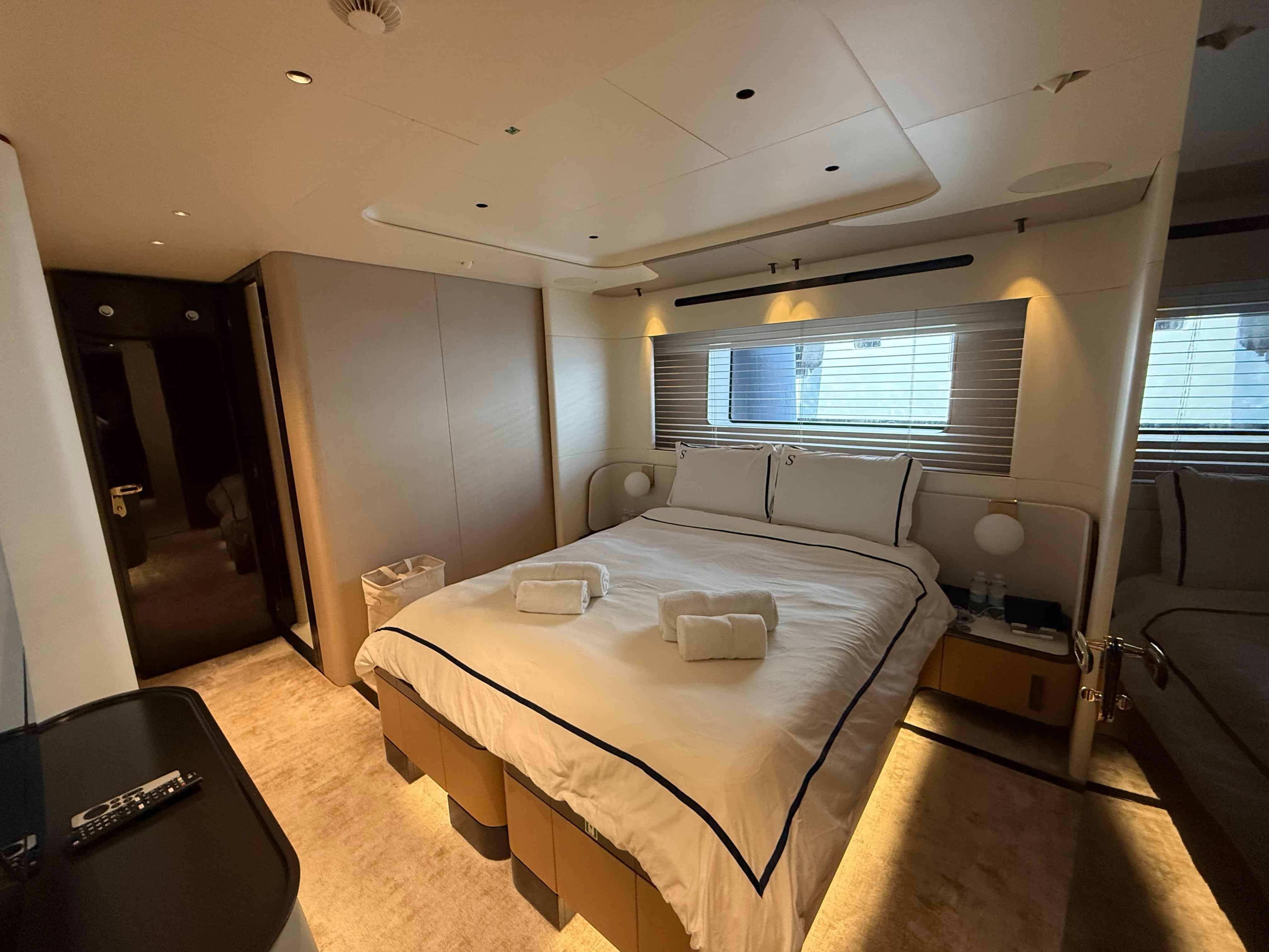 GUEST CABIN (2)