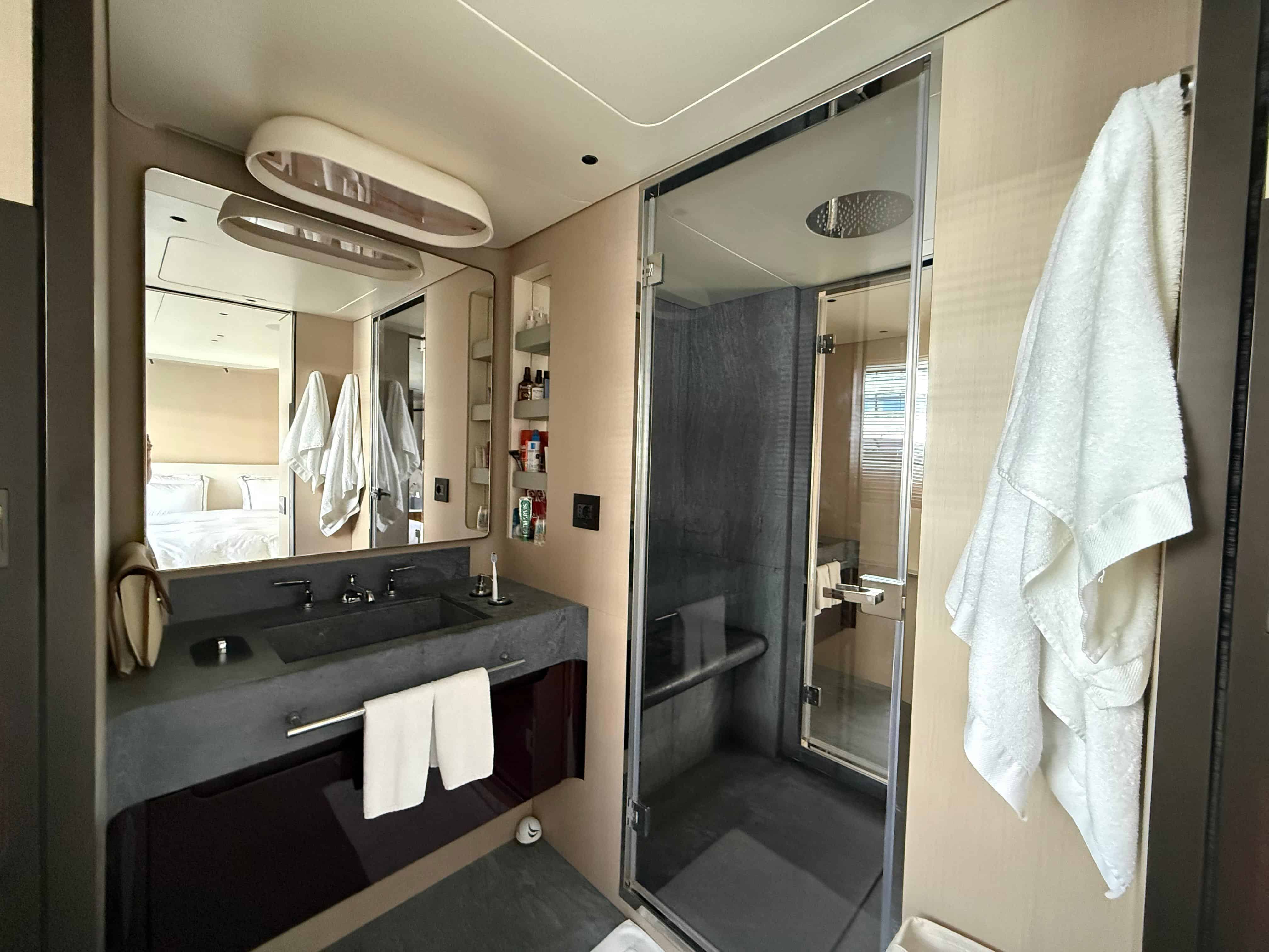 MASTER CABIN BATHROOM