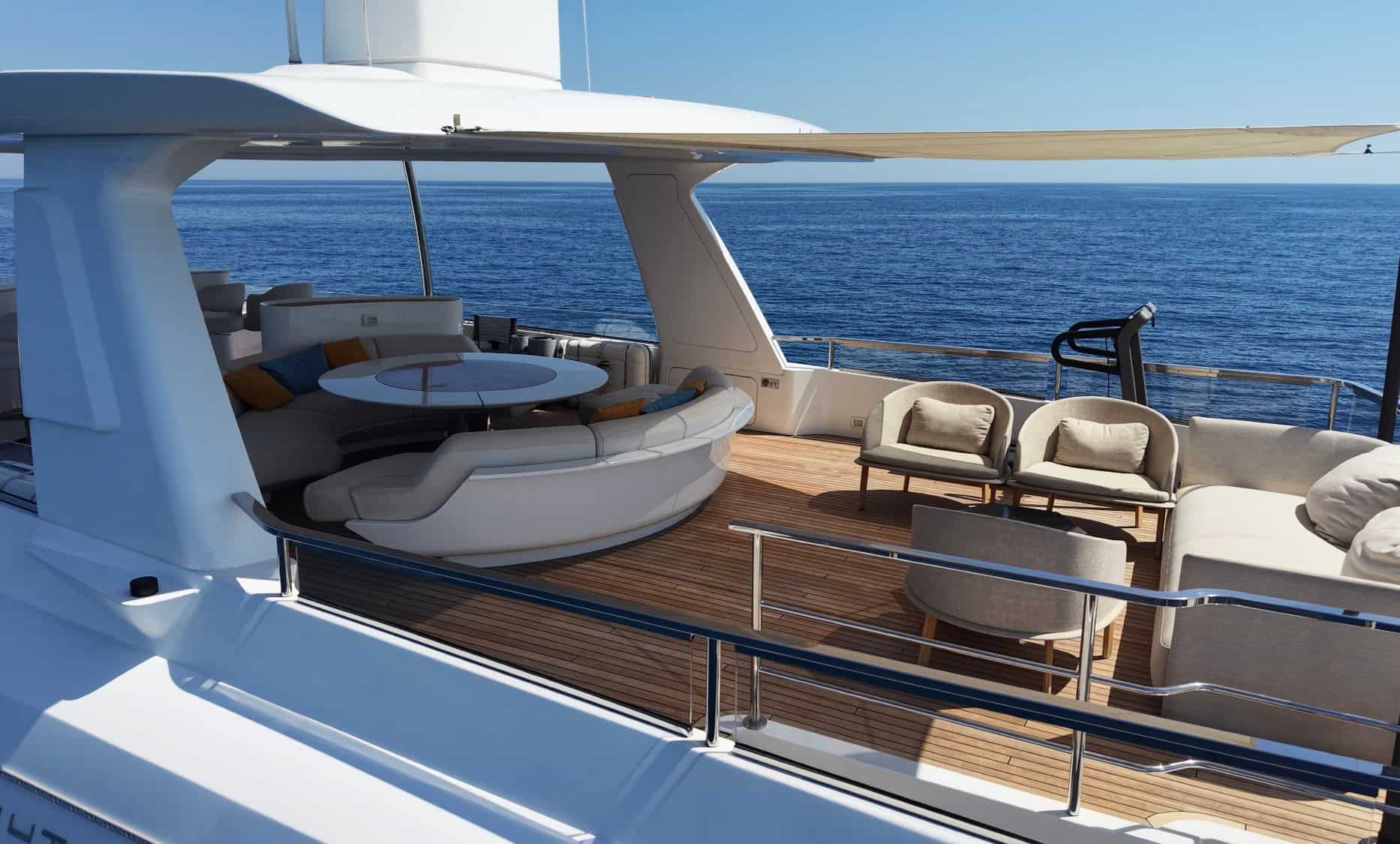 SUN DECK