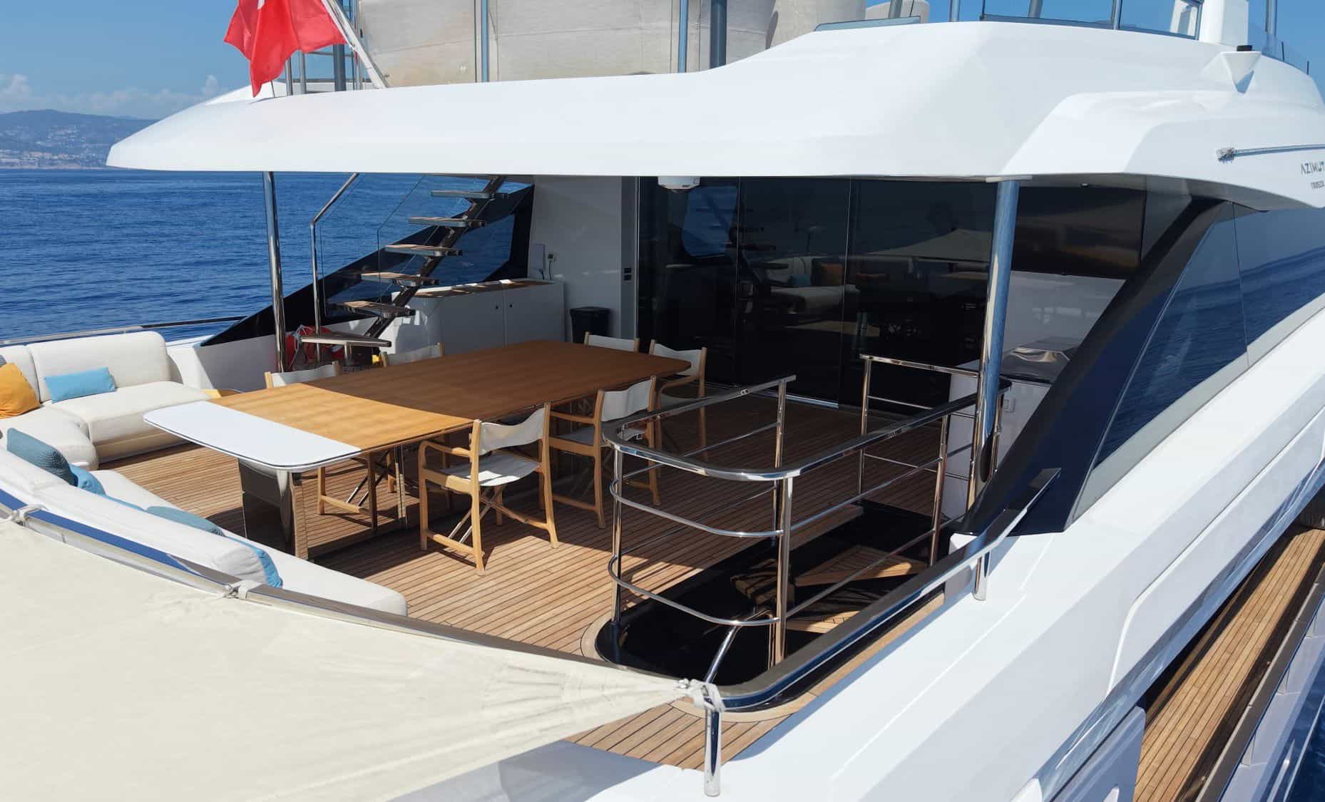 UPPER DECK
