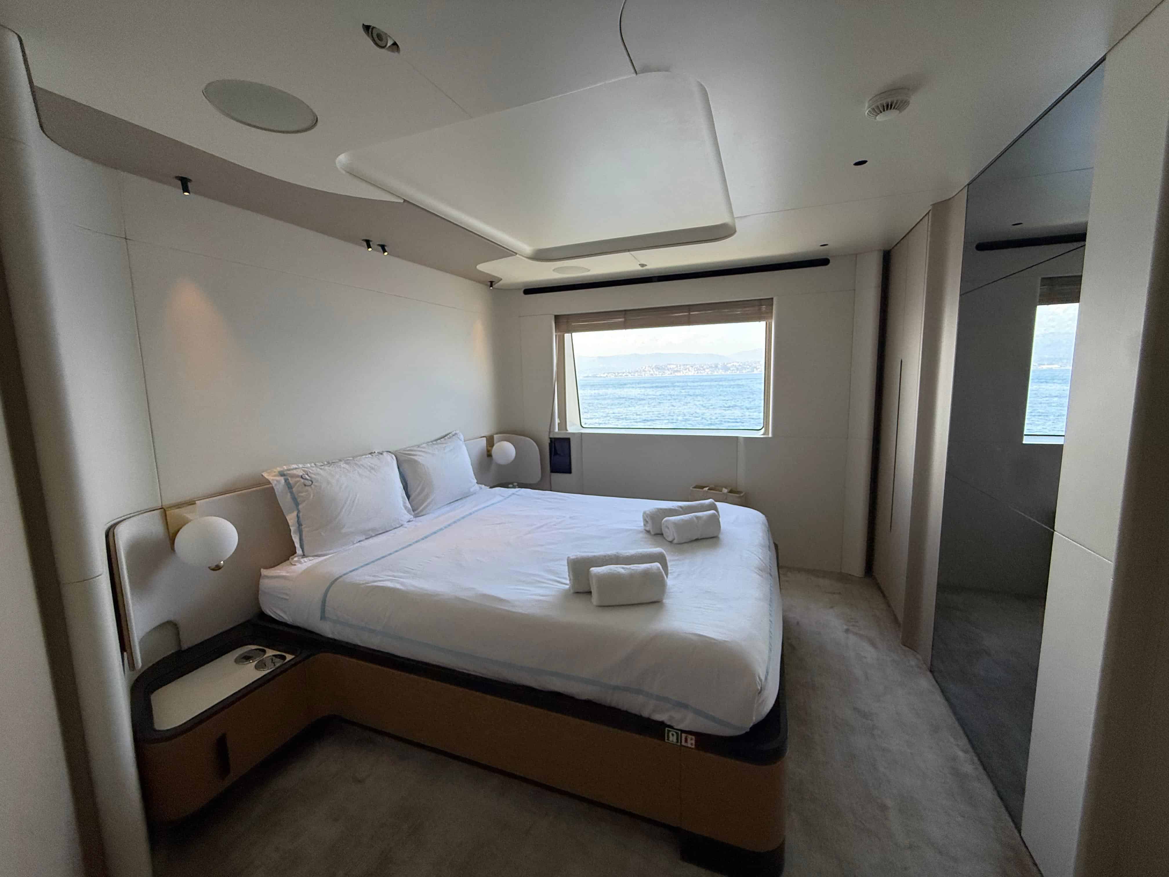 VIP CABIN UPPER DECK