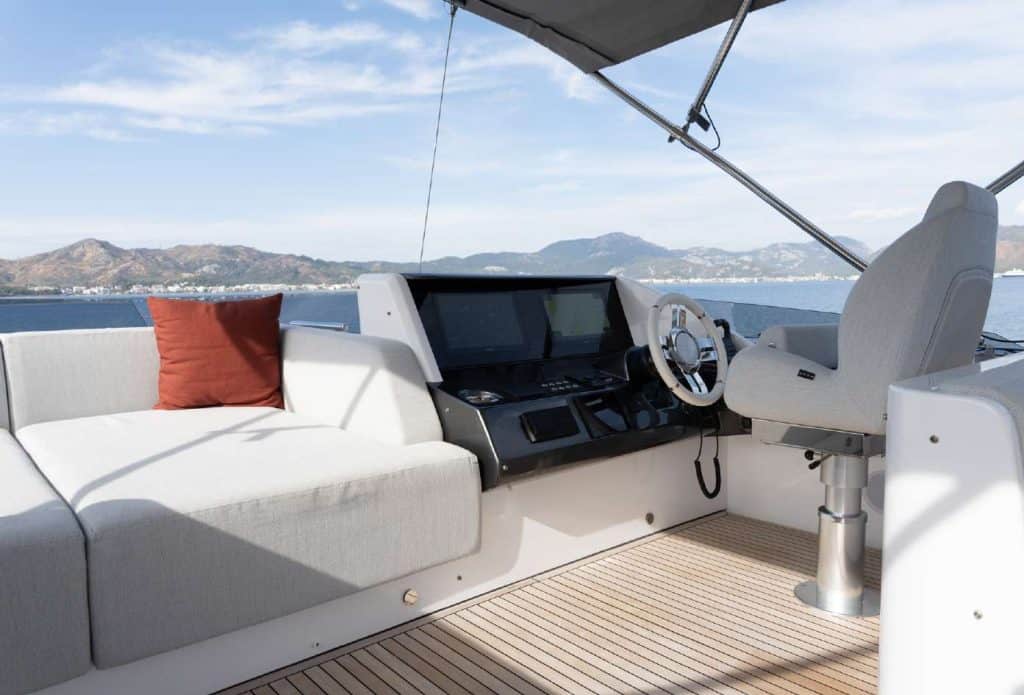 AZIMUT S8 2025MY BF_16