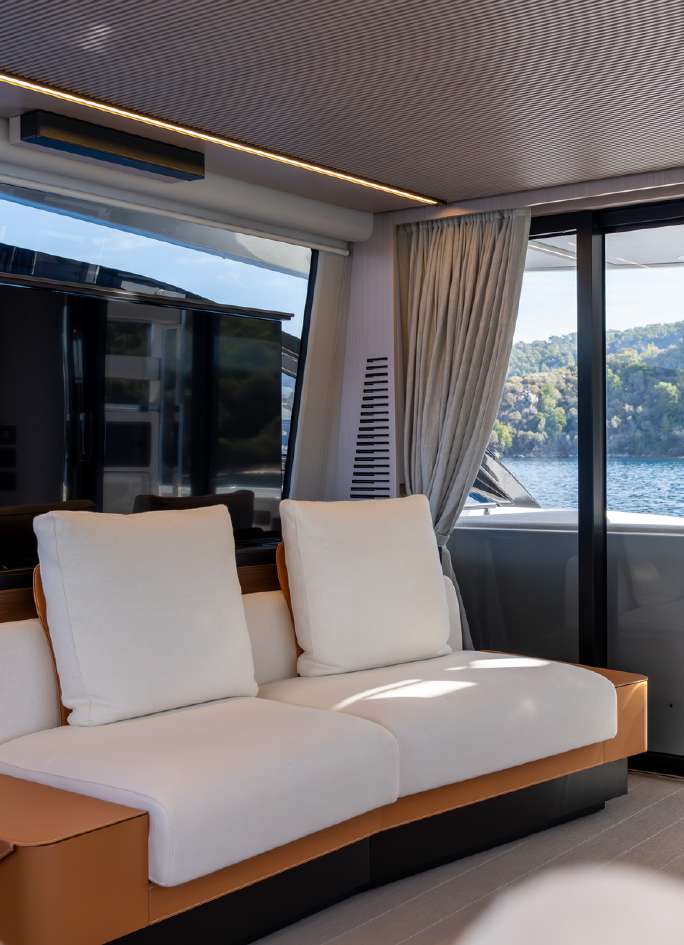 AZIMUT S8 2025MY BF_33