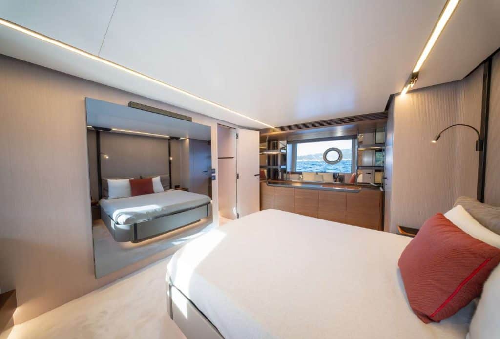 AZIMUT S8 2025MY BF_45