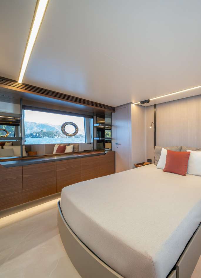 AZIMUT S8 2025MY BF_46
