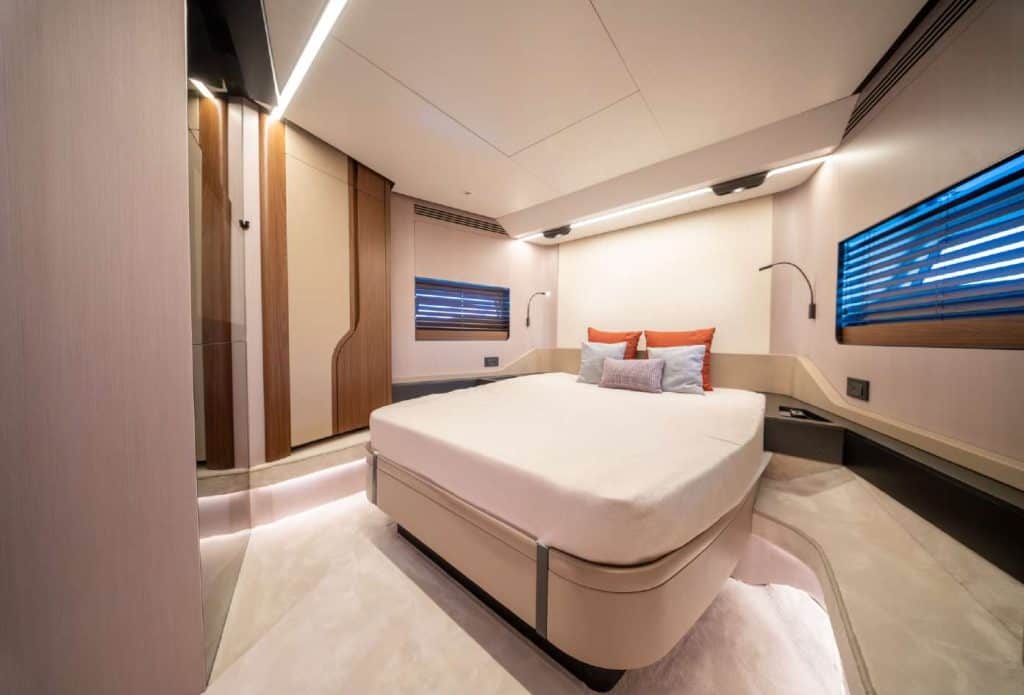 AZIMUT S8 2025MY BF_49