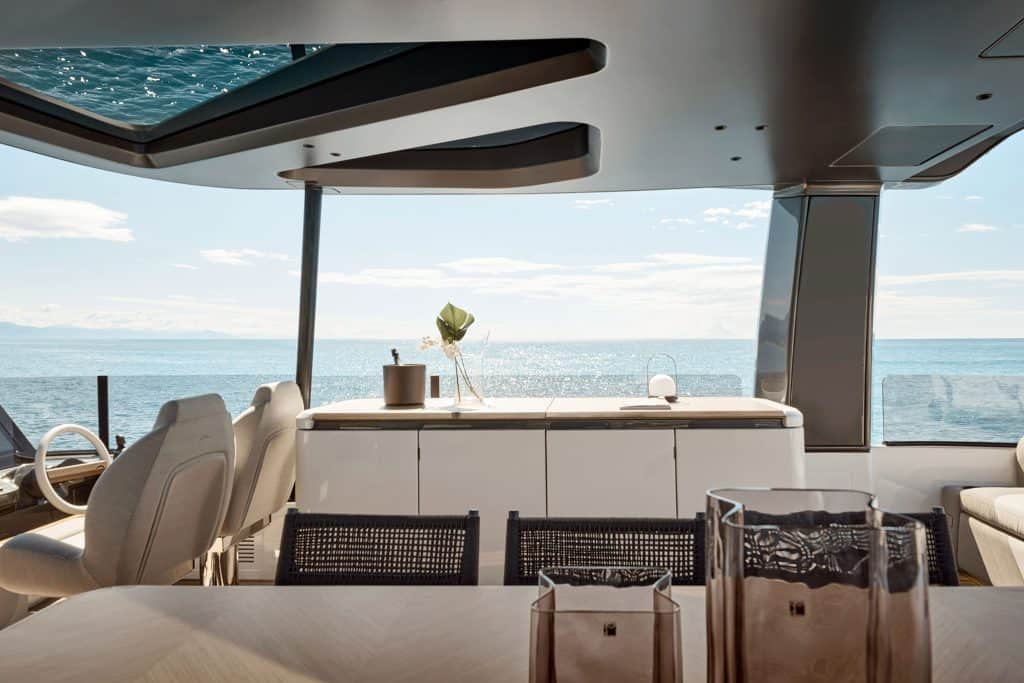 Seadeck 9 Flybridge 2