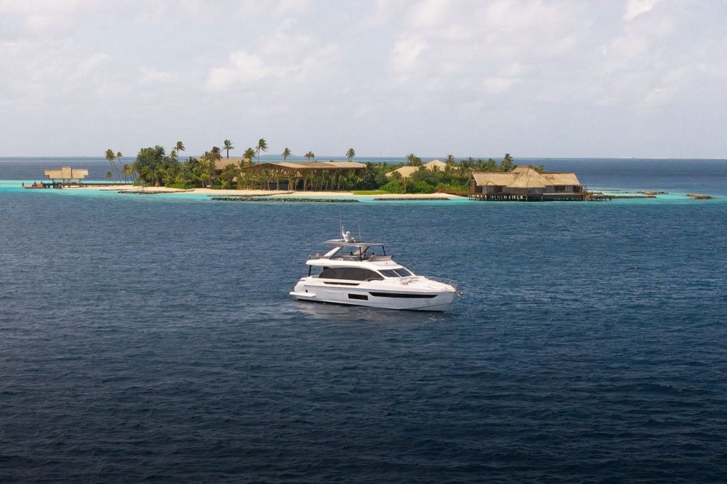 Azimut-Yachts_Assets-Group-(2)
