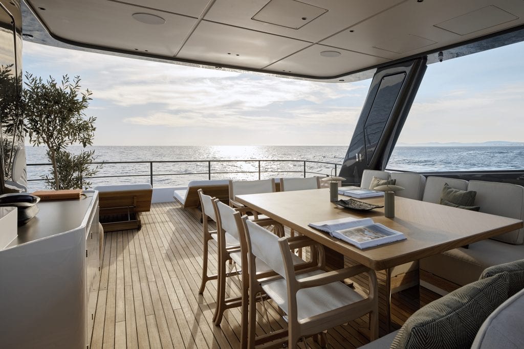 M27M Flybridge 1