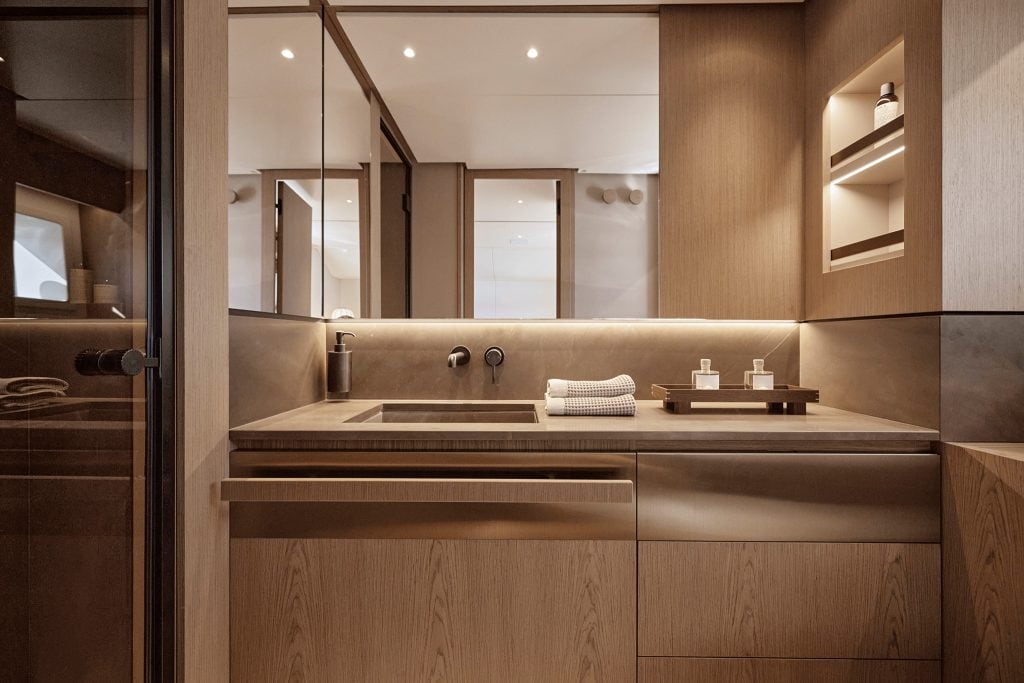 F70 Owner_s Bathroom